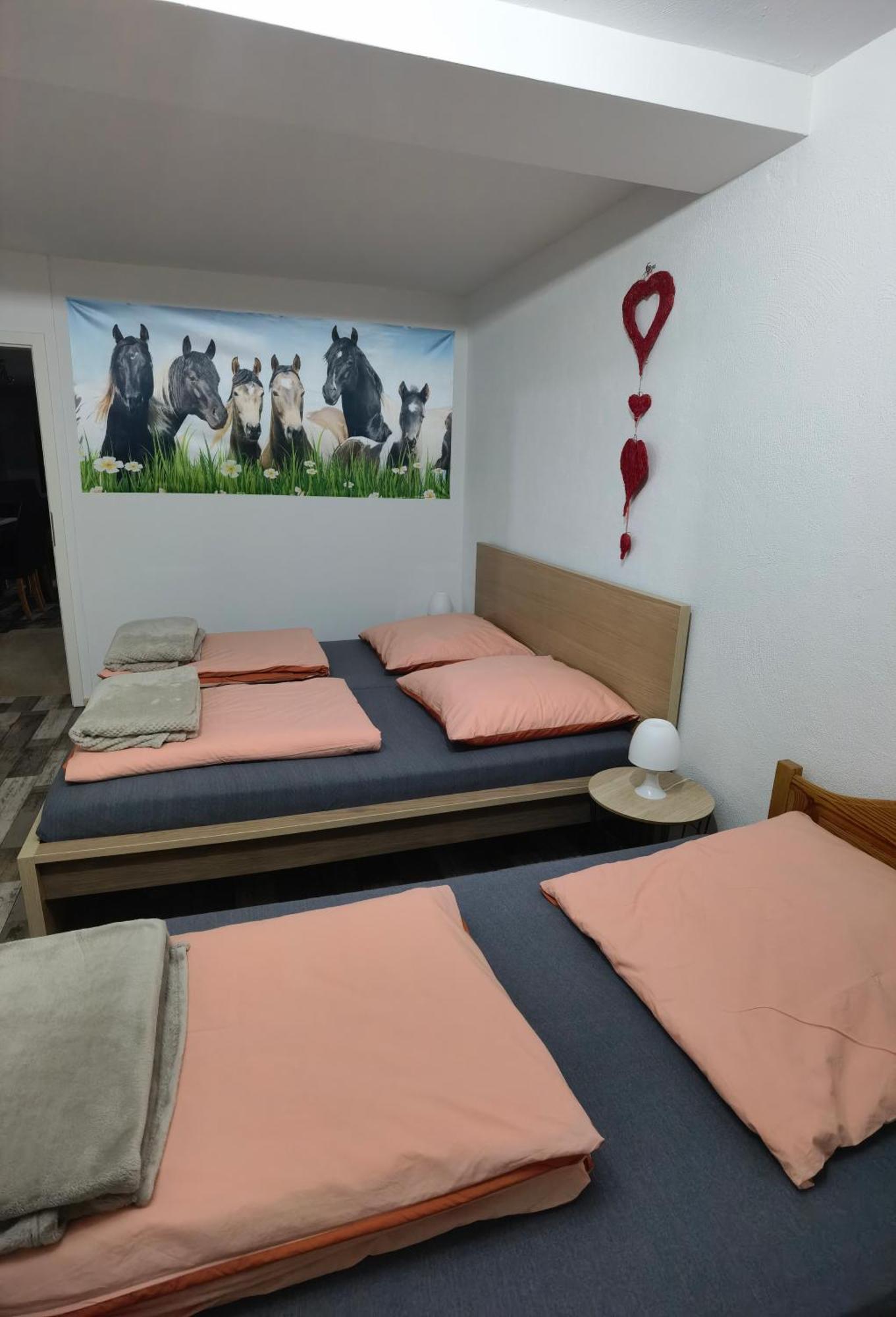 Ferienwohnung - Appartement "Painted Horse" Im Herzen Des Pfaelzer Waldes Reichenbach-Steegen Extérieur photo